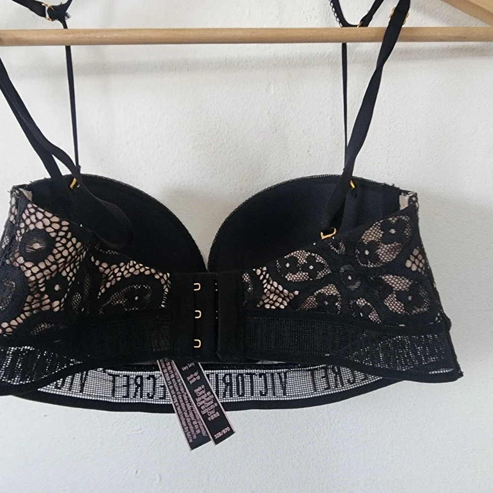 Victorias Secret Very Sexy Push Up Bra 32B Black Lace Strappy